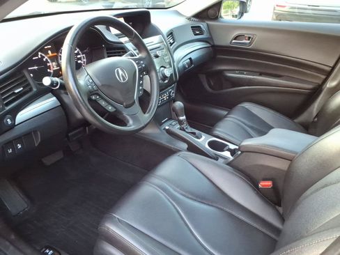 Used 2019 Acura ILX FWD image 9