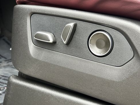 Used 2026 Cadillac Escalade ESV Sport w/ Touring Package image 40