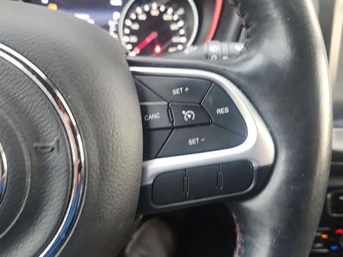 Used 2019 Jeep Compass Trailhawk w/ Cold Weather Group AWD/4WD image 16