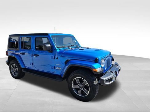 Used 2023 Jeep Wrangler Unlimited Sahara w/ Cold Weather Group AWD/4WD image 4