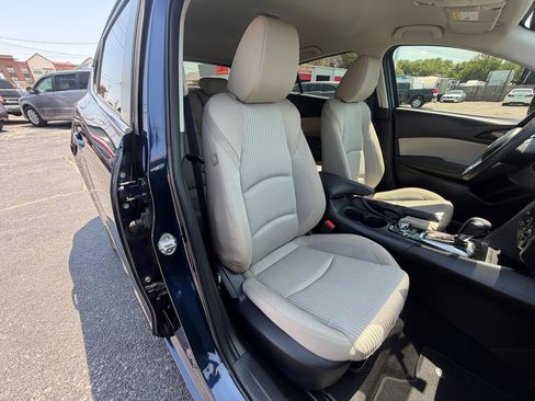 Used 2015 MAZDA MAZDA3 i Touring FWD image 16