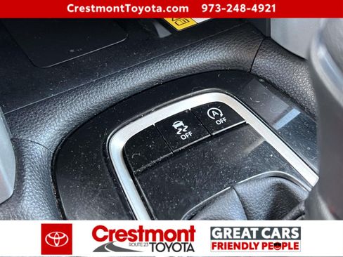 Used 2023 Toyota Corolla Cross LE image 14