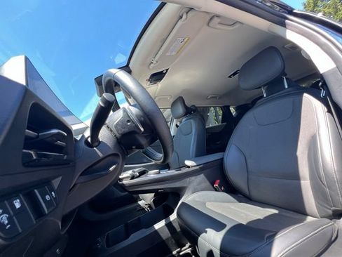 Certified 2024 Kia EV6 Light AWD/4WD image 16