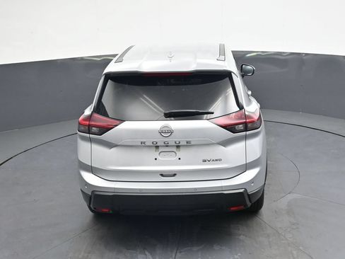 Used 2024 Nissan Rogue SV AWD/4WD image 37