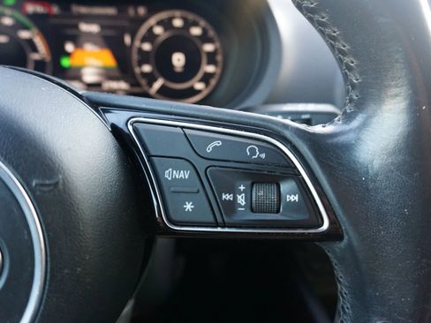 Used 2018 Audi A3 e-tron Premium Plus w/ Technology Package image 32