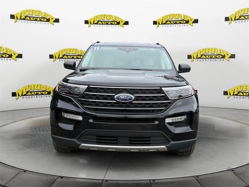 Used 2023 Ford Explorer XLT w/ Equipment Group 202A image 8