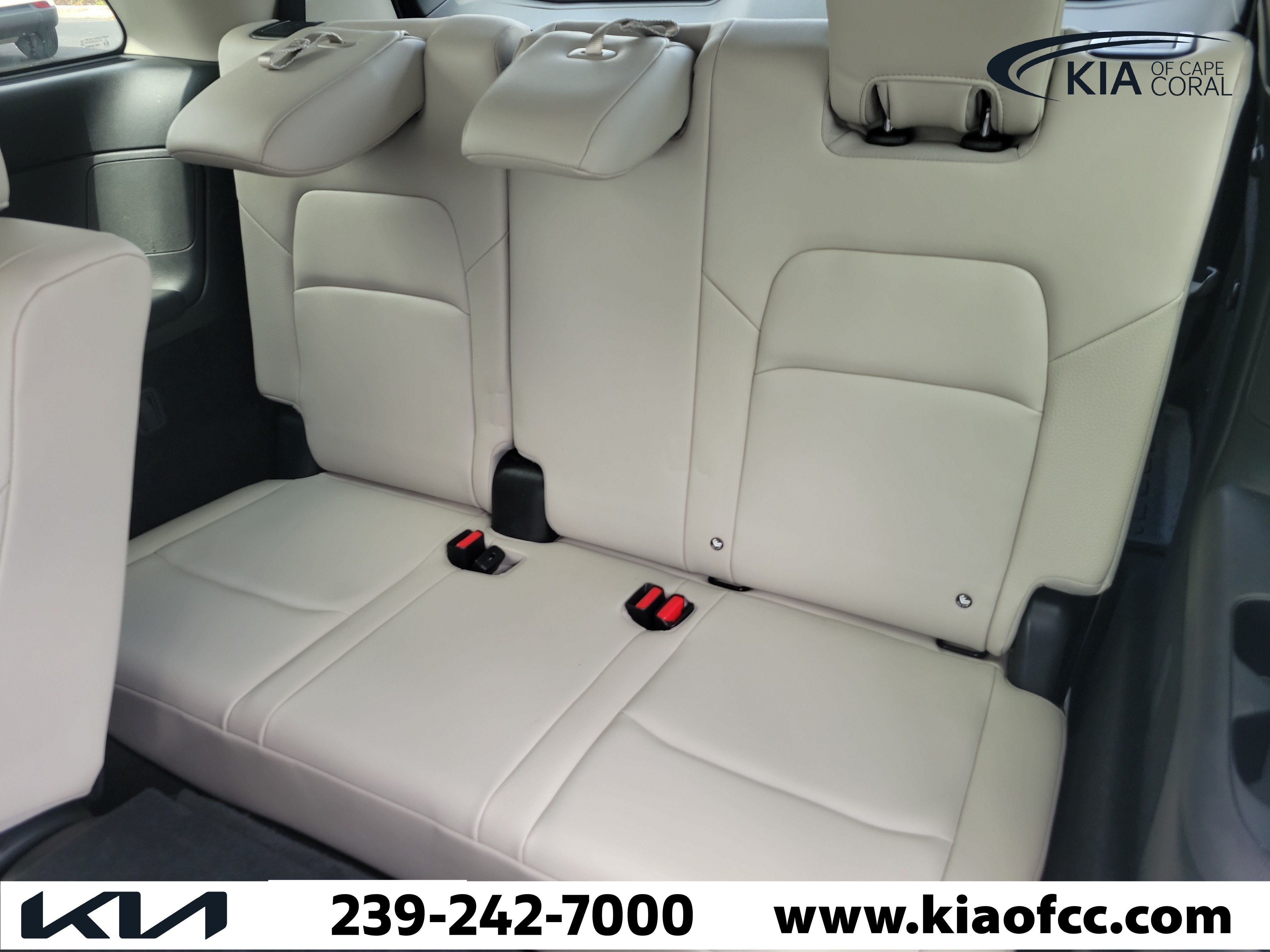Used 2025 Nissan Pathfinder SL w/ Black Appearance Package FWD image 14
