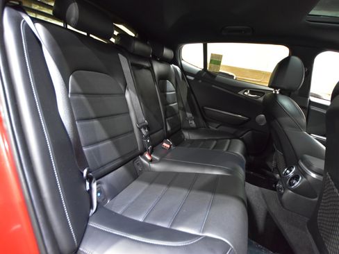 Used 2018 Kia Stinger GT2 image 51