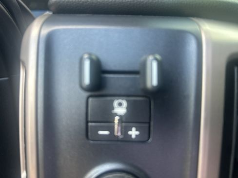 Used 2018 GMC Sierra 1500 Denali AWD/4WD image 30