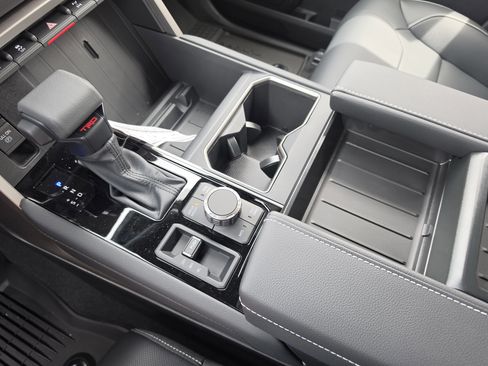 New 2026 Toyota Tundra Limited AWD/4WD image 23