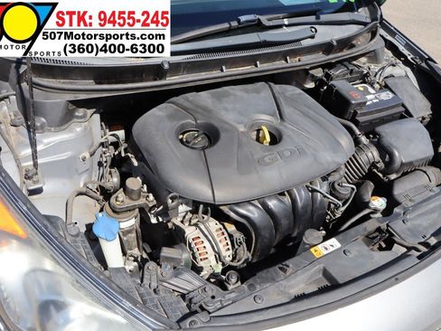 Used 2014 Hyundai Elantra GT w/ Option Group 03 FWD image 24