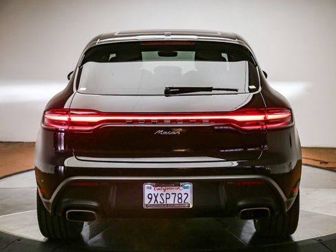 Certified 2026 Porsche Macan AWD/4WD image 7