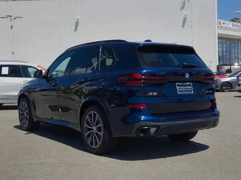 New 2026 BMW X5 xDrive50e w/ M Sport Package AWD/4WD image 17