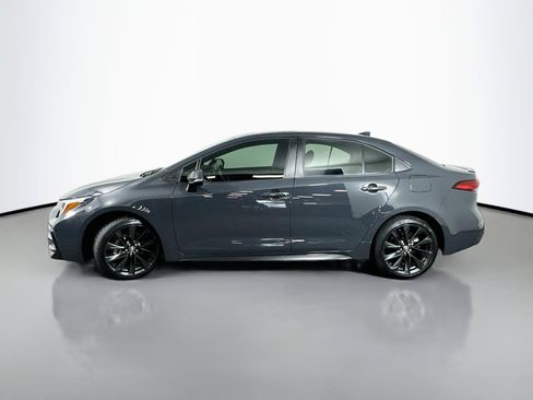 Used 2024 Toyota Corolla XSE FWD image 4