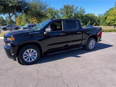 Used 2022 Chevrolet Silverado 1500 Custom w/ Safety Confidence Package image 4