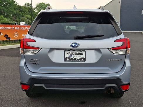 Certified 2023 Subaru Forester Premium AWD/4WD image 6