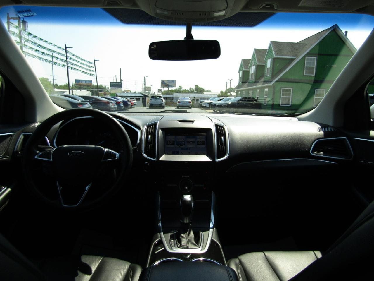 Used 2016 Ford Edge Titanium w/ Technology Package FWD image 14