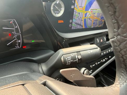 Used 2022 Lexus ES 350 w/ Premium Package FWD image 38