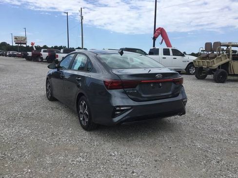 Used 2020 Kia Forte LXS FWD image 5