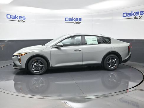 Certified 2026 Kia K4 FWD image 4
