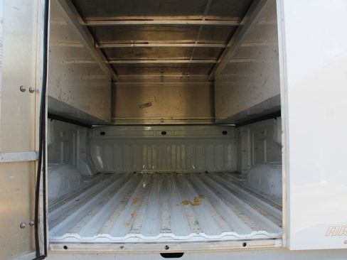 Used 2024 Chevrolet Silverado 2500 LT image 33