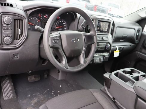 New 2026 Chevrolet Silverado 1500 Custom Trail Boss w/ Dark Appearance Package image 5