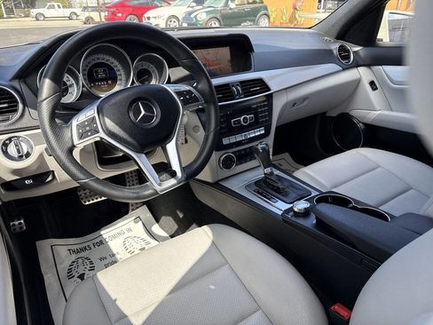 Used 2012 Mercedes-Benz C 250 Sedan image 22