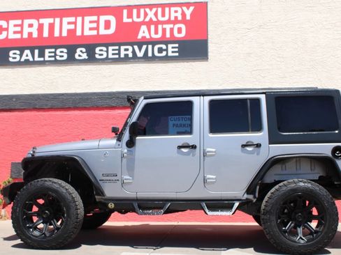 Used 2016 Jeep Wrangler Unlimited Sport w/ Quick Order Package 24S AWD/4WD image 3