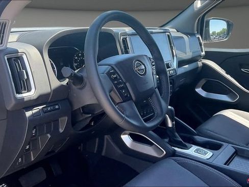 Certified 2026 Nissan Frontier SV w/ All-Weather Content Package AWD/4WD image 12