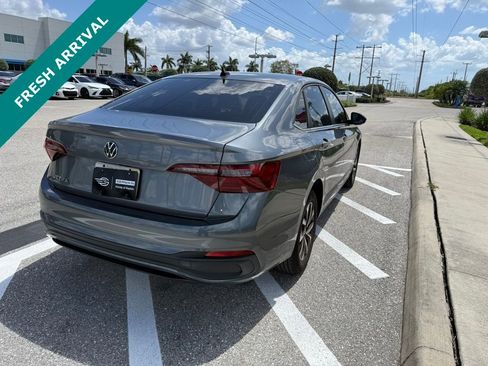 Used 2022 Volkswagen Jetta S image 16