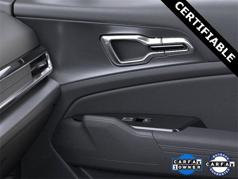 Certified 2025 Kia Sportage EX image 25