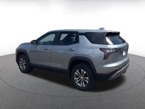 Used 2025 Chevrolet Equinox LT AWD/4WD image 10