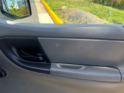 Used 2010 Ford Ranger 2WD SuperCab image 51