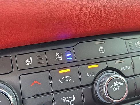 Used 2024 Dodge Durango SRT Hellcat AWD/4WD image 33