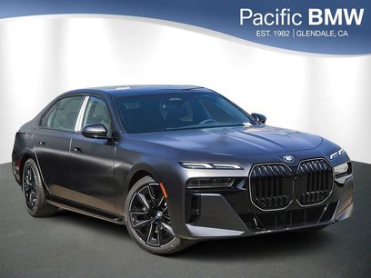 Used 2025 BMW 760i xDrive w/ Premium Package
