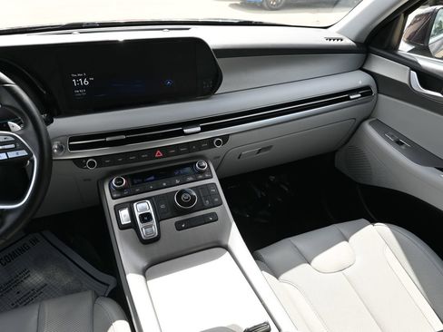 Used 2024 Hyundai Palisade SEL FWD image 19