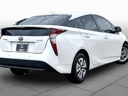 Used 2018 Toyota Prius Two w/ Prius Two Safety Plus Package FWD image 13