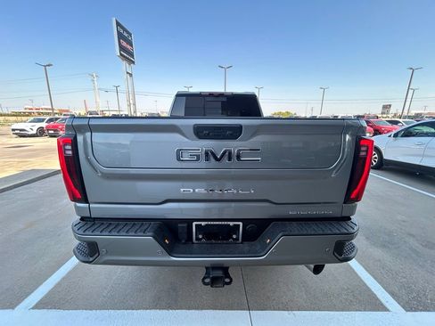 Used 2024 GMC Sierra 2500 Denali Ultimate w/ Max Trailering Package AWD/4WD image 3