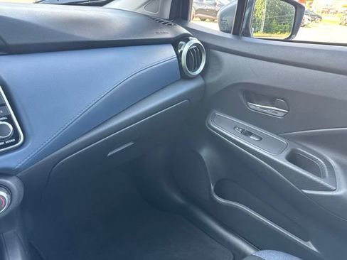 Used 2024 Nissan Versa SV FWD image 18