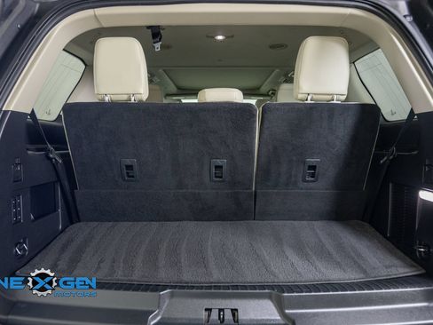 Used 2018 Ford Expedition Platinum AWD/4WD image 40