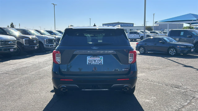 Certified 2022 Ford Explorer XLT w/ Equipment Group 202A AWD/4WD image 4