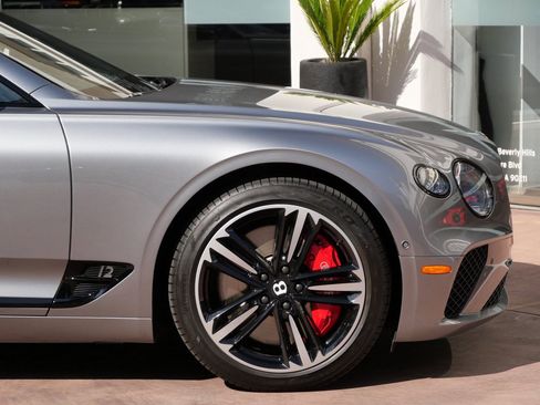 Used 2020 Bentley Continental GT image 6