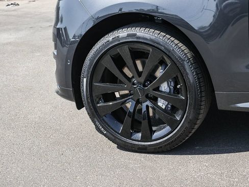 New 2026 Land Rover Range Rover Sport Dynamic SE AWD/4WD image 9