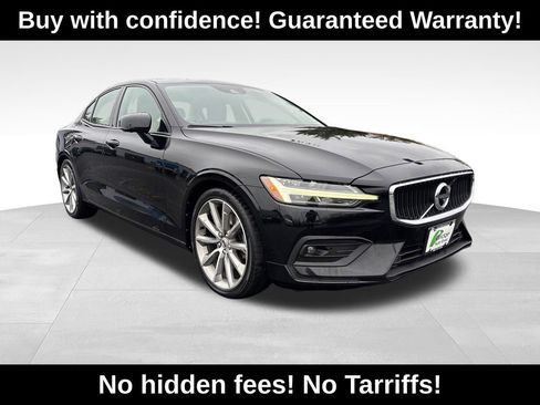 Used 2020 Volvo S60 T5 Momentum w/ Advanced Package image 1