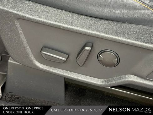 Used 2023 Ford Bronco Badlands image 20