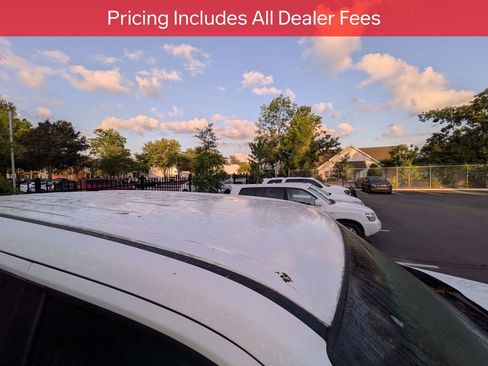 Used 2015 Honda Pilot LX image 9