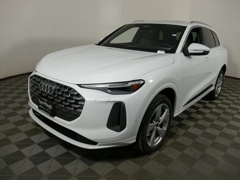 New 2025 Audi Q5 Premium Plus image 7