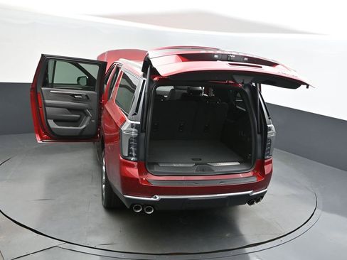 New 2025 Chevrolet Suburban Premier image 49