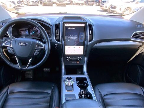 Used 2022 Ford Edge SEL image 15