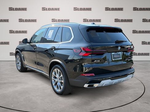Used 2025 BMW X5 xDrive40i AWD/4WD image 3